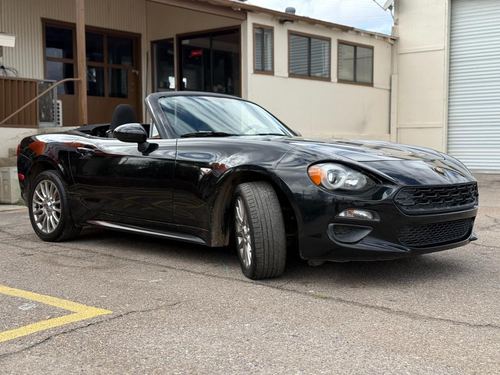 2017 Fiat 124 Spider — photo 5