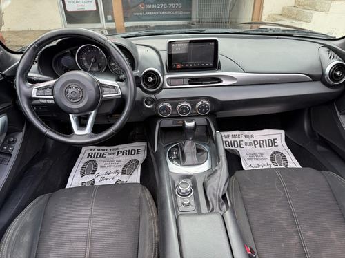 2017 Fiat 124 Spider — photo 19