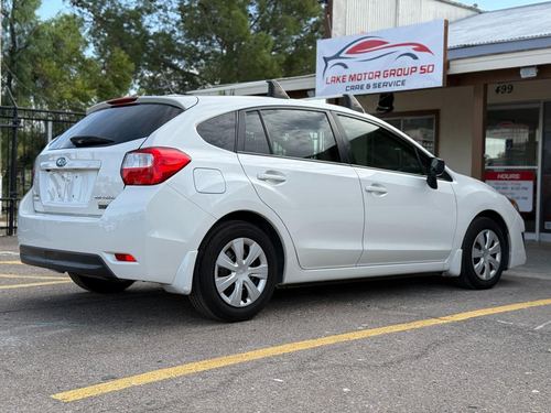 2015 Subaru Impreza — photo 8
