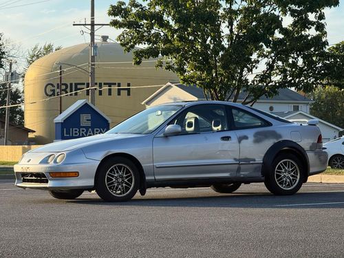 1999 Acura Integra — photo 2