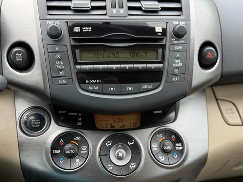2010 Toyota Rav 4 — photo 23