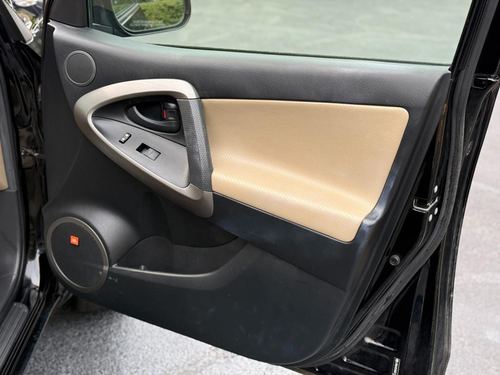 2010 Toyota Rav 4 — photo 38