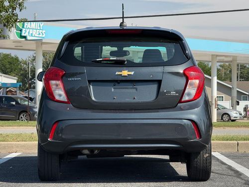2017 Chevrolet Spark — photo 8