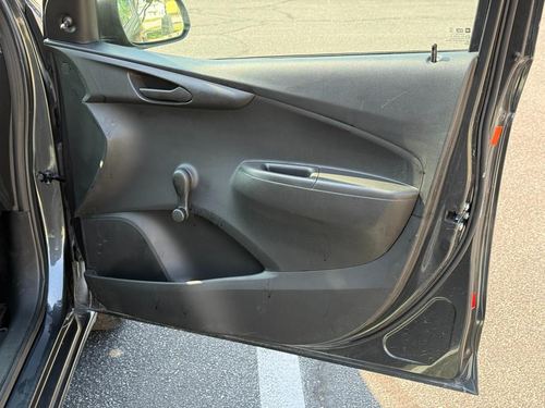 2017 Chevrolet Spark — photo 24