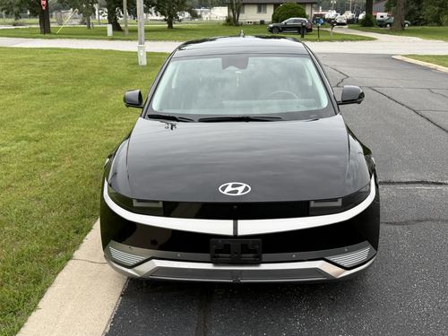 2022 Hyundai Ioniq 5 — photo 5