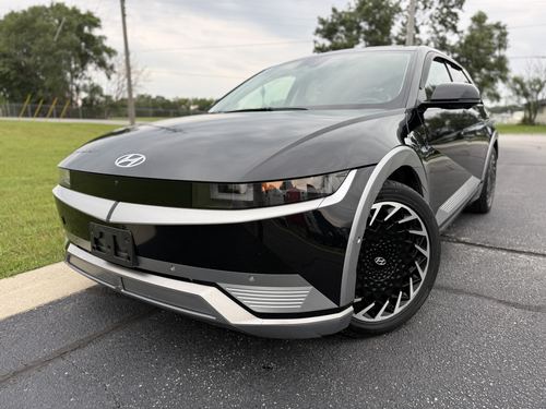 2022 Hyundai Ioniq 5 — photo 1