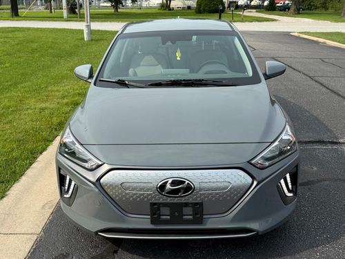 2021 Hyundai Ioniq — photo 6