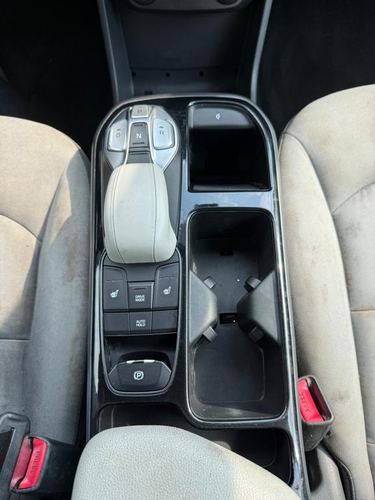 2021 Hyundai Ioniq — photo 21