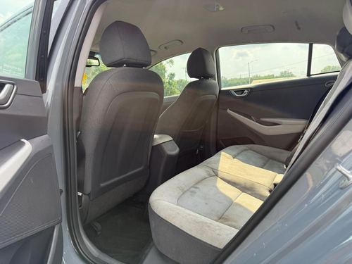 2021 Hyundai Ioniq — photo 32