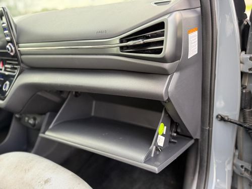 2021 Hyundai Ioniq — photo 43