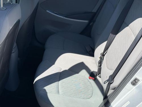2014 Hyundai Accent 5DR SE / 5DR SE Sunroof/ 4DR GLS Prem — photo 12