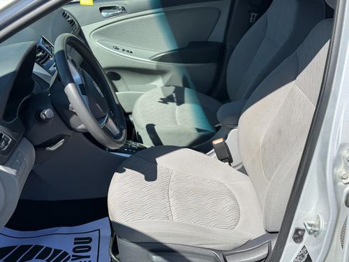 2014 Hyundai Accent 5DR SE / 5DR SE Sunroof/ 4DR GLS Prem — photo 17