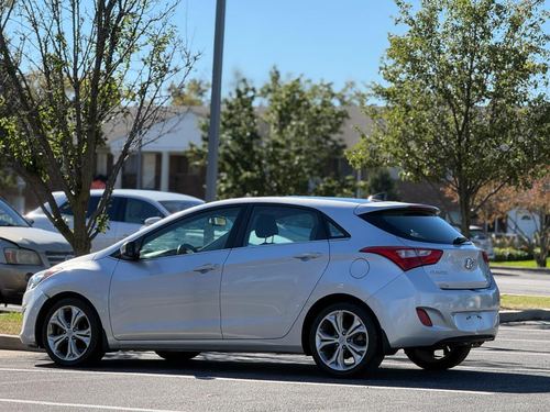 2013 Hyundai Elantra — photo 10