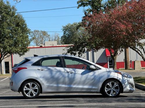 2013 Hyundai Elantra — photo 6