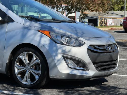 2013 Hyundai Elantra — photo 16