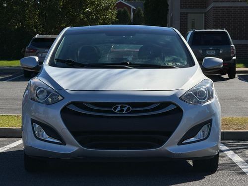 2013 Hyundai Elantra — photo 3