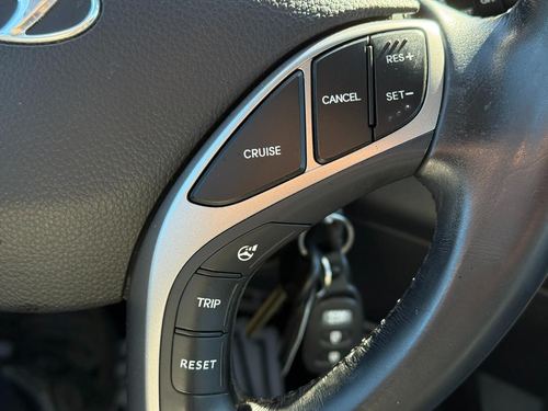 2013 Hyundai Elantra — photo 39