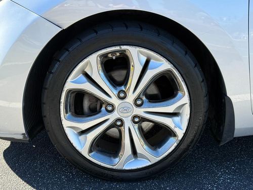 2013 Hyundai Elantra — photo 15