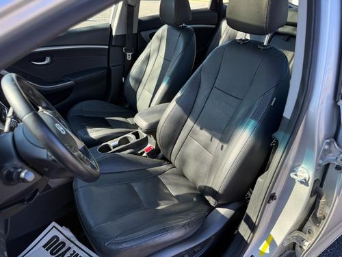 2013 Hyundai Elantra — photo 19