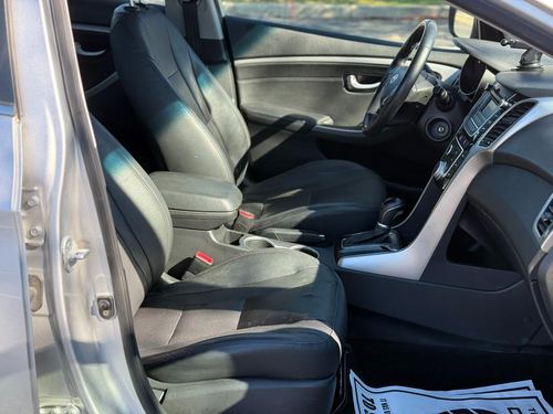 2013 Hyundai Elantra — photo 20