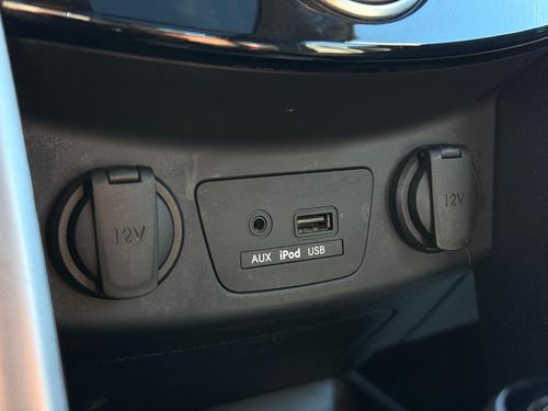 2013 Hyundai Elantra — photo 23