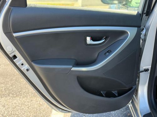 2013 Hyundai Elantra — photo 36