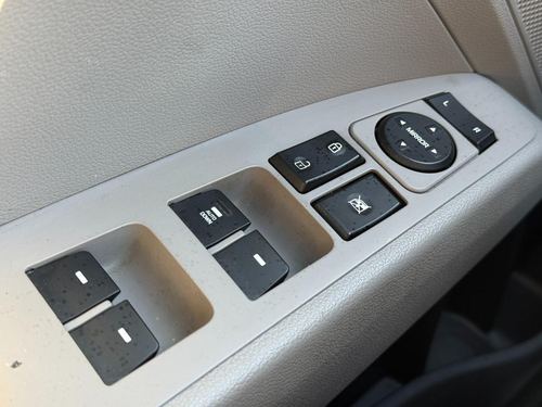 2017 Hyundai Elantra — photo 22