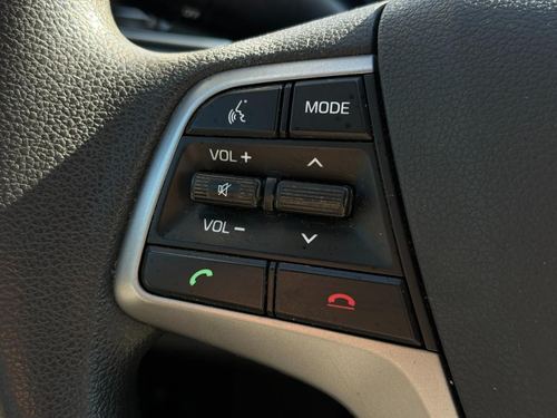 2017 Hyundai Elantra — photo 33