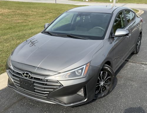 2020 Hyundai Elantra — photo 2