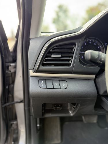 2020 Hyundai Elantra — photo 25