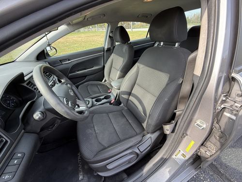 2020 Hyundai Elantra — photo 17