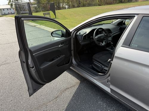2020 Hyundai Elantra — photo 6