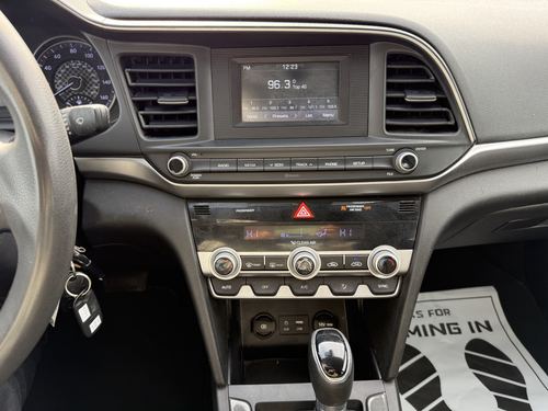 2020 Hyundai Elantra — photo 29