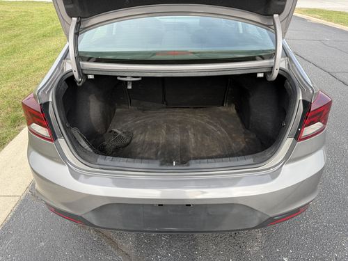 2020 Hyundai Elantra — photo 30