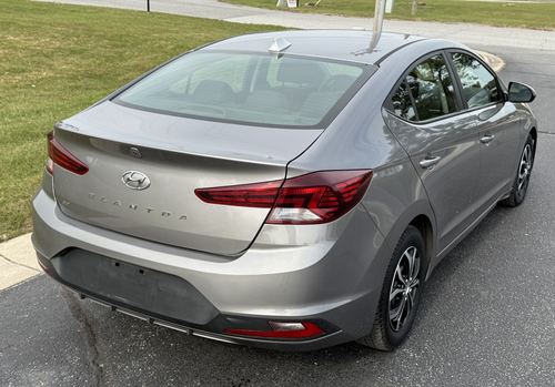 2020 Hyundai Elantra — photo 37
