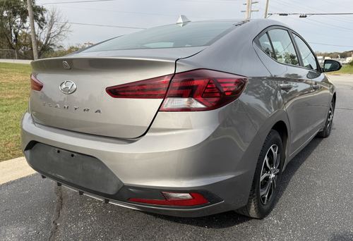 2020 Hyundai Elantra SE — photo 39
