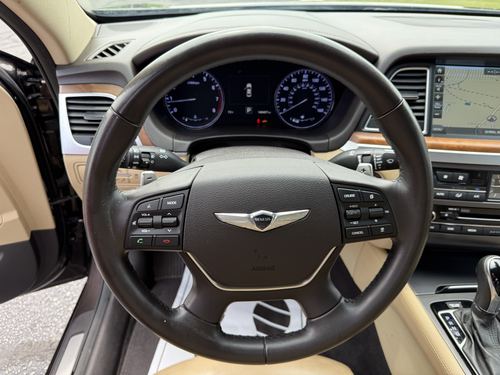 2017 Genesis G80 — photo 25