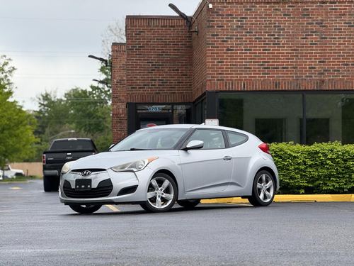 2015 Hyundai Veloster — photo 18