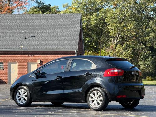 2013 Kia Rio — photo 9