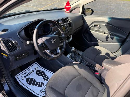 2013 Kia Rio — photo 18