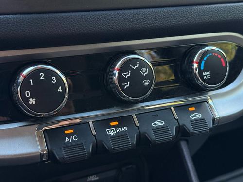 2013 Kia Rio — photo 22