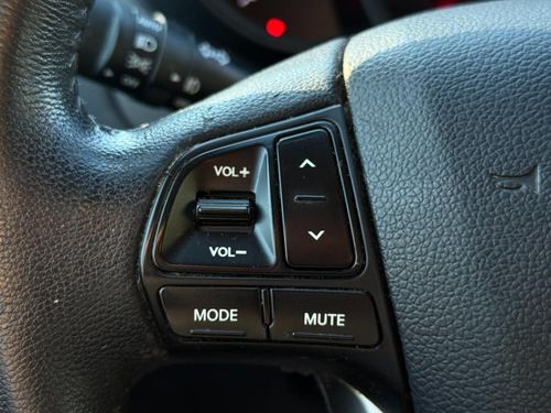 2013 Kia Rio — photo 19