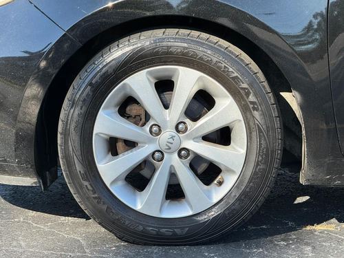 2013 Kia Rio — photo 12