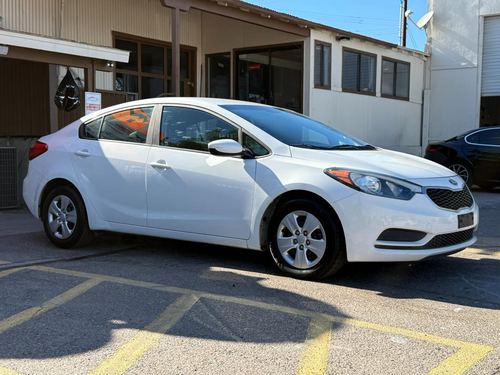 2016 Kia Forte — photo 5
