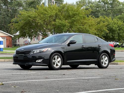 2015 Kia Optima GL - Middle-low — photo 4