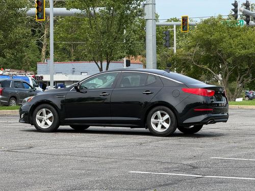 2015 Kia Optima GL - Middle-low — photo 6