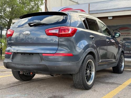 2011 Kia Sportage EX — photo 8