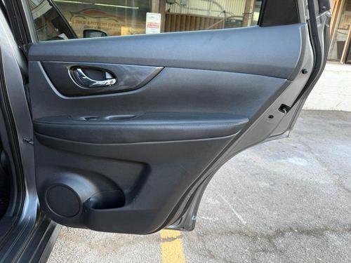 2019 Nissan Rogue — photo 25