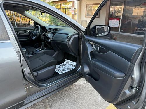 2019 Nissan Rogue — photo 36