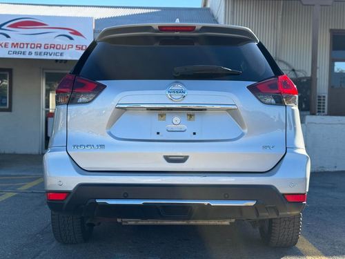 2020 Nissan Rogue — photo 9